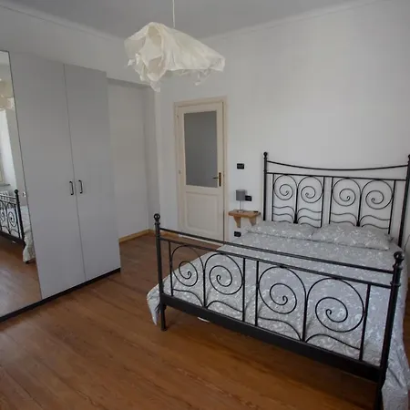 Con Vista A * Torre Pellice