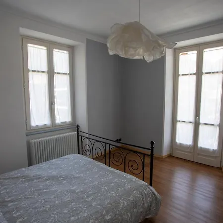 Con Vista A * Torre Pellice