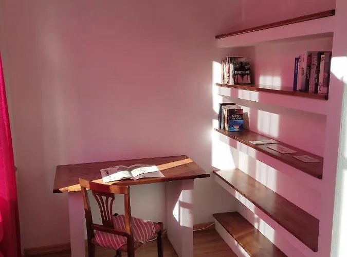 Con Vista A Torre Pellice